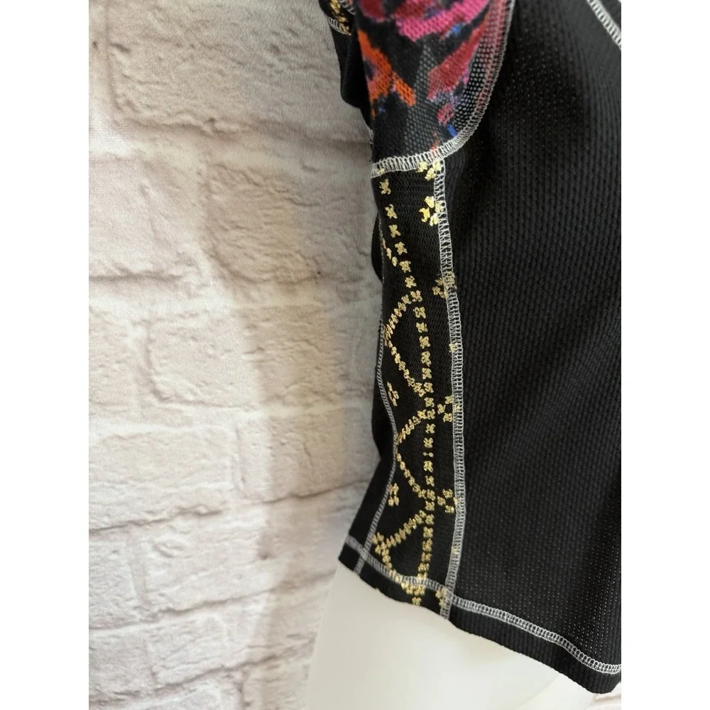 Free People Amara‎ Embroidered Sleeve Thermal V Neck Top Black Pink Floral Small
